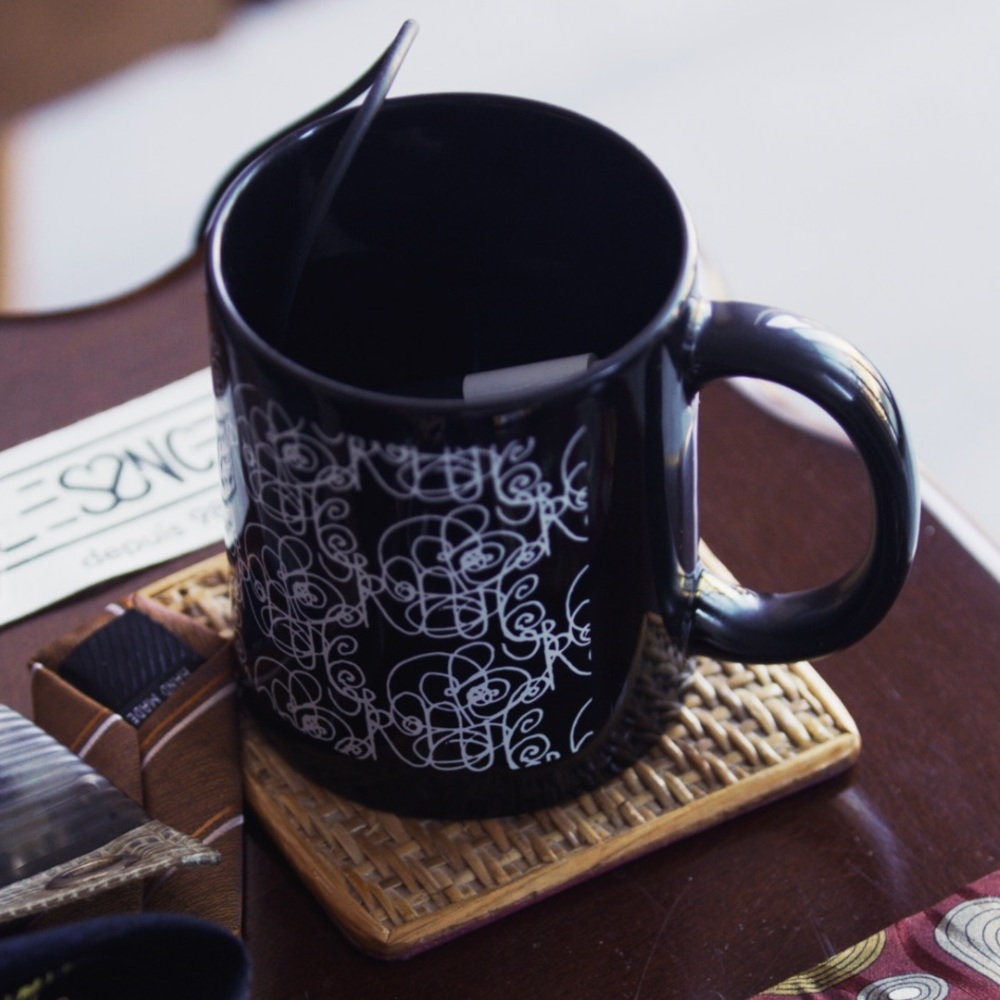 BURNIE’S MUG by. L’ESSNCE98